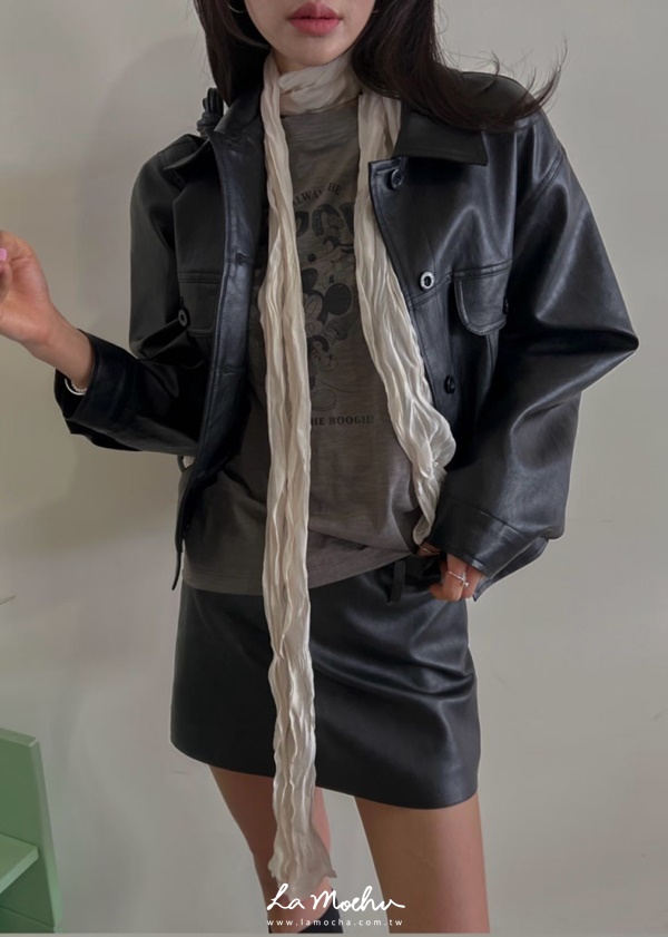 下擺縮口排扣皮革外套
